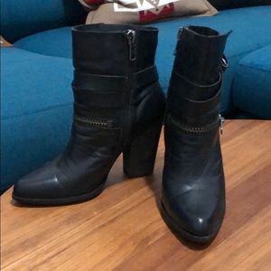 Joe’s Jeans “Addison” Leather Boots Size 7